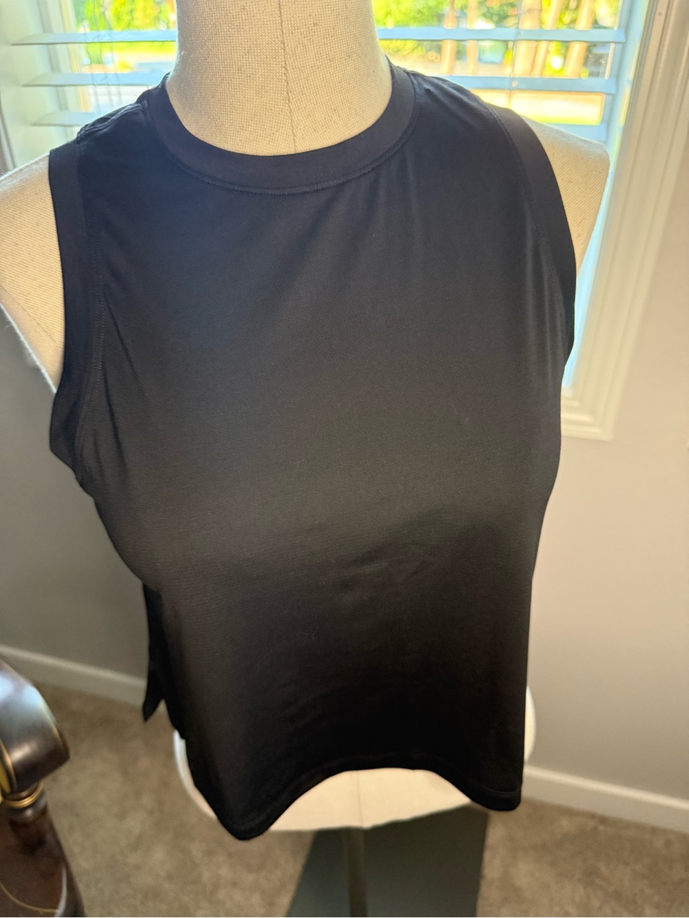 lululemon athletica Black Crewneck Sleeveless Tank